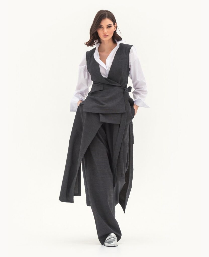 Комплект: жилет, брюки, юбка (темносерый)